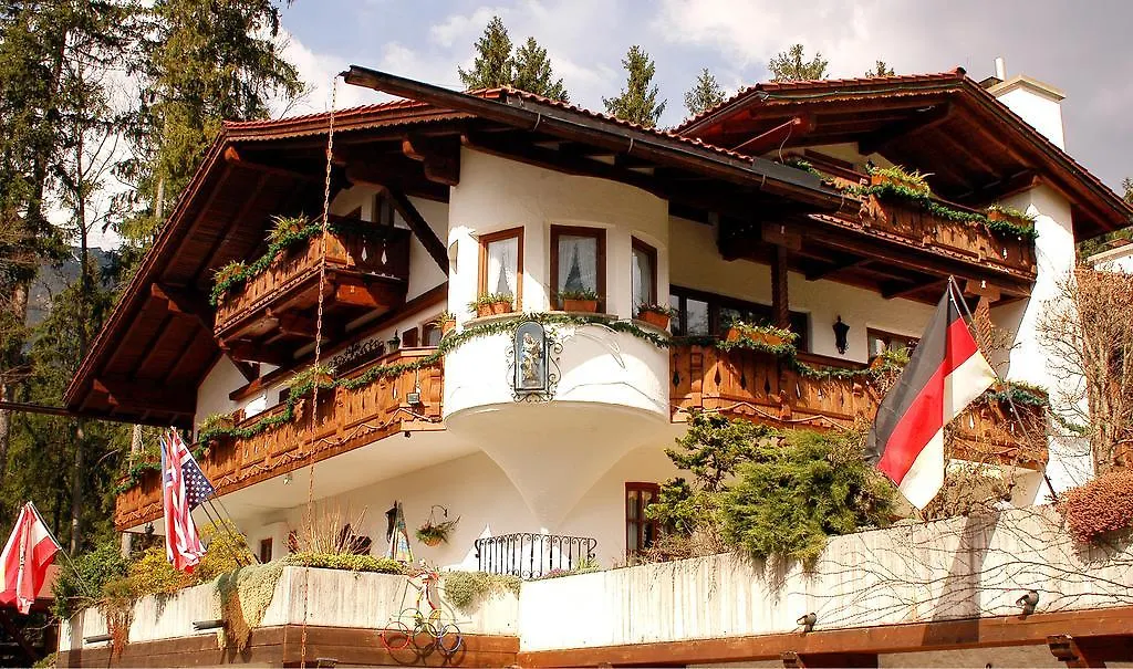 Alpenchalet Zum Jeremia Grainau 0*,  Duitsland